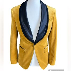 Velvet Zara blazer with shawl collar in a gold yellow tone